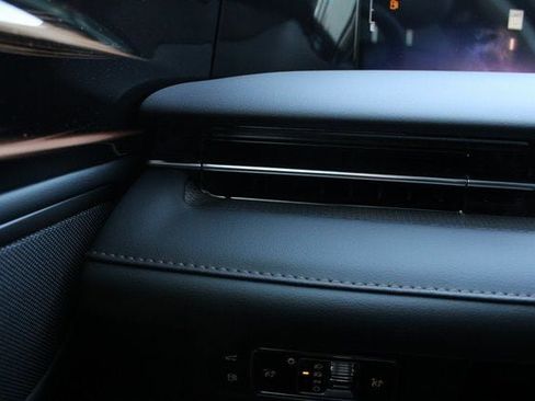 New 2026 Lincoln Nautilus Premier image 37