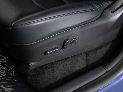 Used 2021 Tesla Model Y Long Range image 16