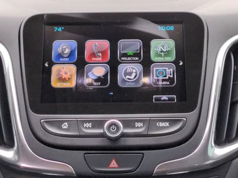 Used 2018 Chevrolet Equinox Premier image 17