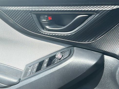 Used 2023 Subaru Crosstrek 2.0i Premium AWD/4WD image 16