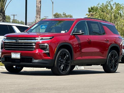 New 2026 Chevrolet Traverse LT FWD image 8
