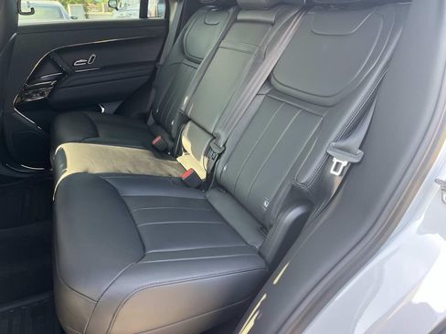 Used 2026 Land Rover Range Rover Sport Dynamic SE AWD/4WD image 10