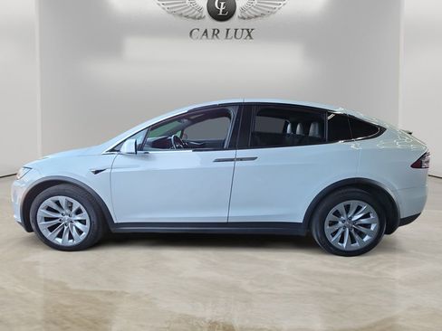 Used 2017 Tesla Model X 90D image 2