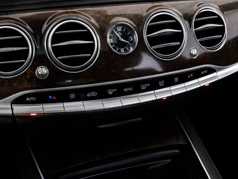 Used 2018 Mercedes-Benz S 450 4MATIC Sedan w/ AMG Line Exterior image 27