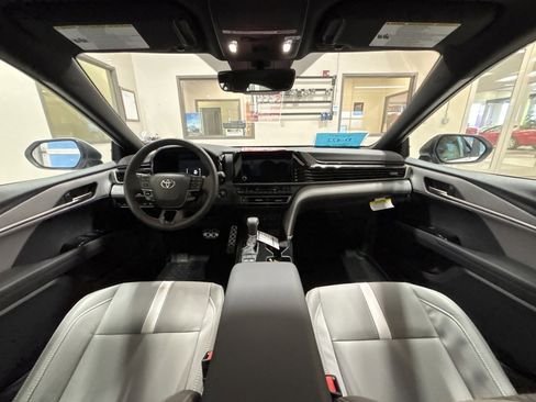 New 2026 Toyota Camry SE image 23