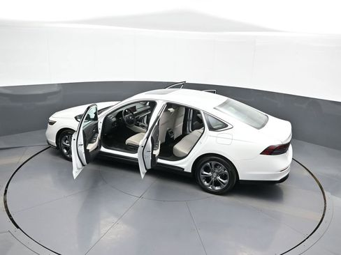 Certified 2024 Honda Accord EX-L image 43