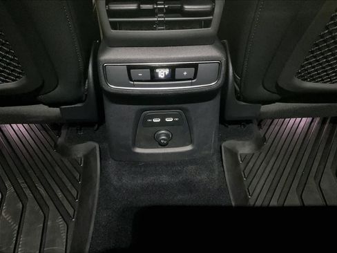 Used 2023 Audi Q4 e-tron Premium Plus w/ Premium Plus image 33