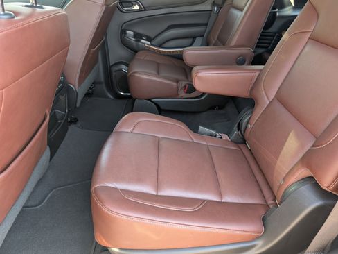 Used 2019 Chevrolet Tahoe Premier w/ Premier Plus Edition image 7