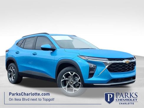 New 2026 Chevrolet Trax LT w/ Driver Confidence Package image 1