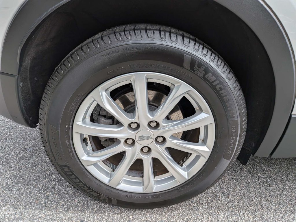 Certified 2019 Cadillac XT4 Luxury FWD image 12