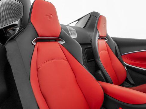New 2026 McLaren Artura Spider RWD image 19