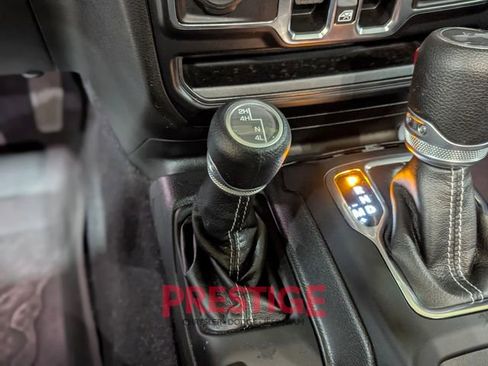 Used 2022 Jeep Wrangler Unlimited Sahara image 26