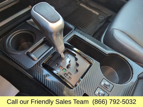 Used 2018 Toyota 4Runner TRD Off-Road Premium image 26