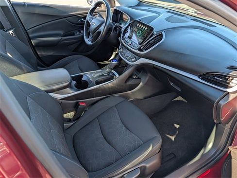 Used 2017 Chevrolet Volt LT w/ Comfort Package image 24