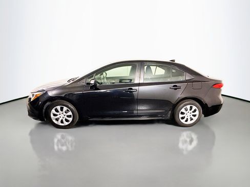 Used 2021 Toyota Corolla LE FWD image 6