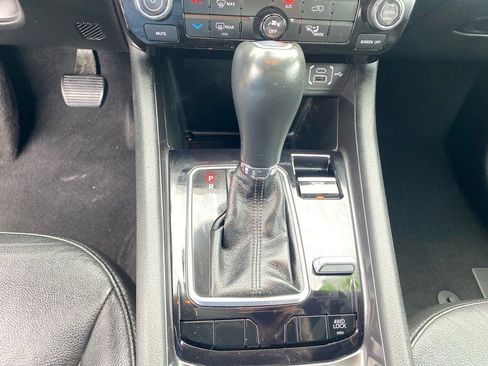 Used 2022 Jeep Compass Latitude image 12