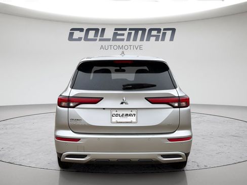 Used 2024 Mitsubishi Outlander SE FWD image 4