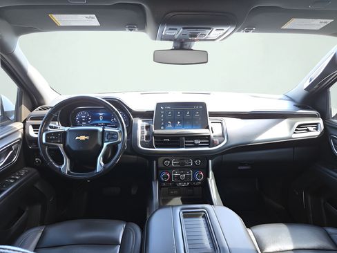 Used 2022 Chevrolet Tahoe LT w/ Luxury Package AWD/4WD image 14