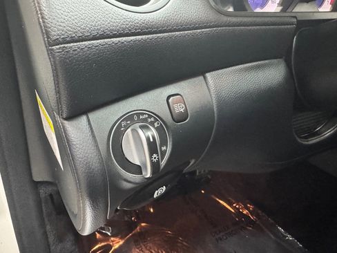 Used 2009 Mercedes-Benz SL 550 image 23