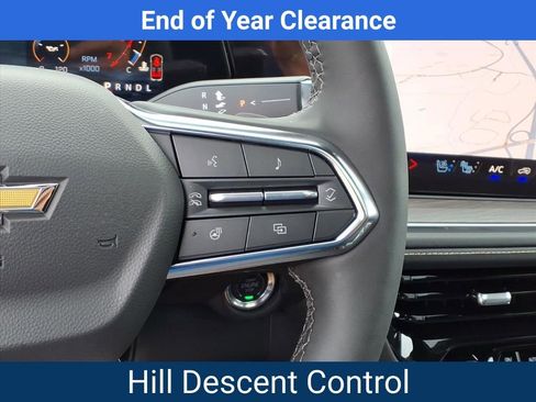 New 2025 Chevrolet Suburban Premier w/ Sun And Tow Package image 18