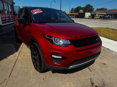 Used 2018 Land Rover Discovery Sport HSE AWD/4WD image 3