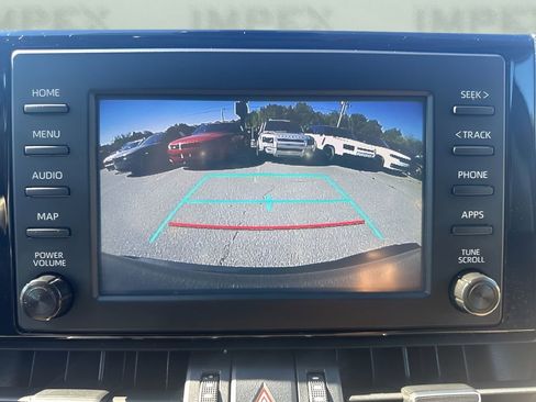 Used 2019 Toyota RAV4 XLE Premium image 20