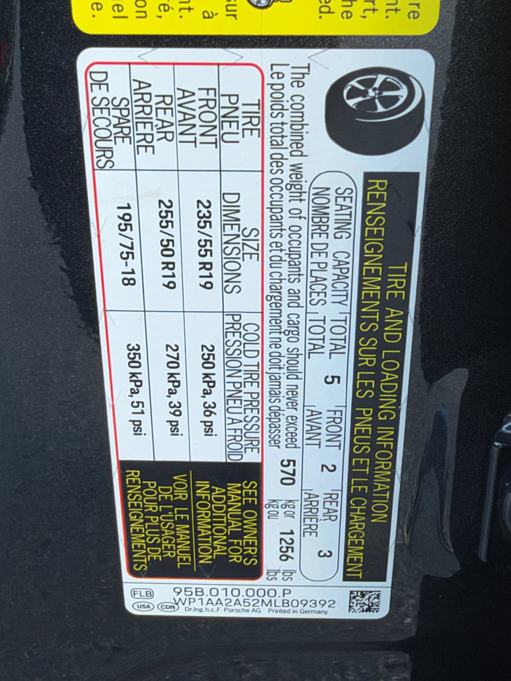 Used 2021 Porsche Macan w/ Premium Package AWD/4WD image 42