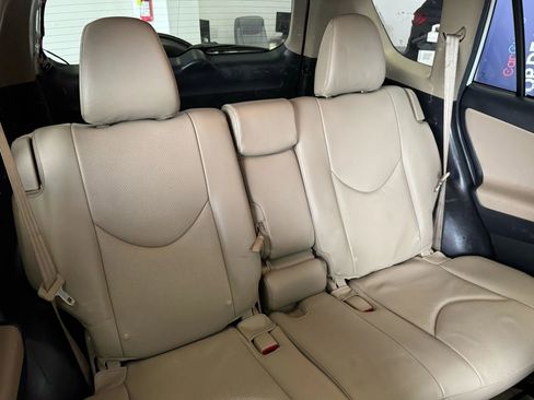 Used 2012 Toyota RAV4 Limited image 23