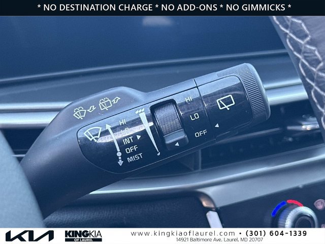 Used 2025 Kia Sorento S AWD/4WD image 12