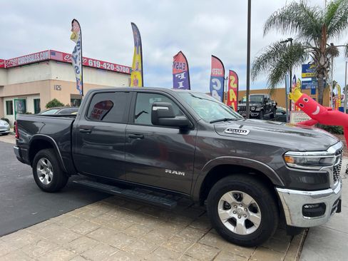 Used 2025 RAM 1500 Big Horn AWD/4WD image 12