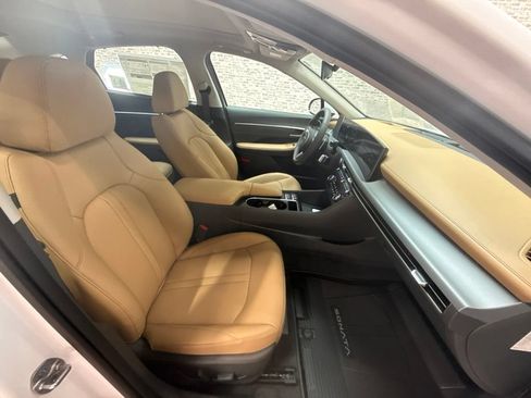 New 2026 Hyundai Sonata Limited FWD image 11