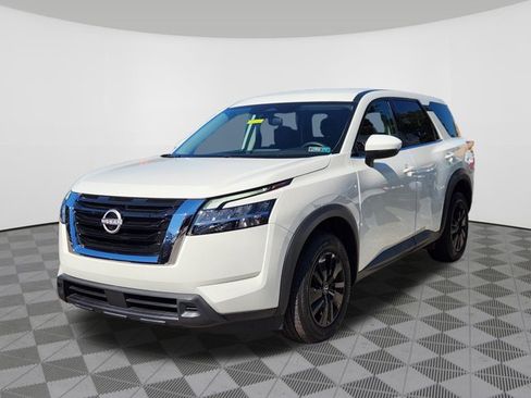 Certified 2022 Nissan Pathfinder S w/ Cargo Package AWD/4WD image 2