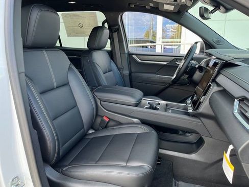 New 2026 GMC Acadia Elevation w/ Black Edition FWD image 18