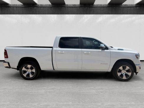 Used 2024 RAM 1500 Laramie AWD/4WD image 6
