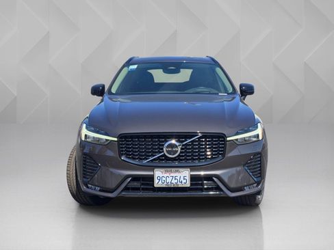 Certified 2023 Volvo XC60 B5 Ultimate AWD/4WD image 3
