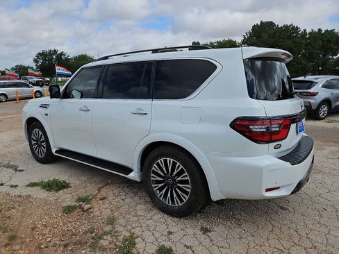 Used 2021 Nissan Armada SL w/ Midnight Edition Package RWD image 7