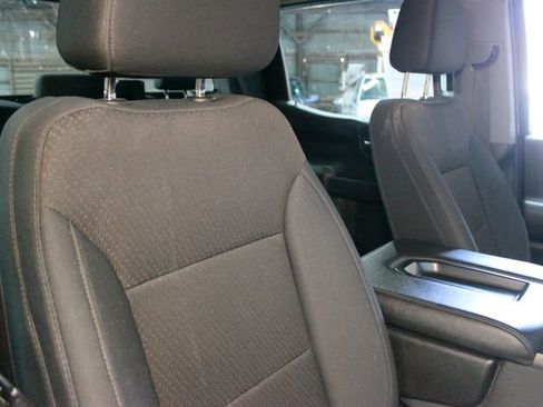 Used 2019 GMC Sierra 1500 4x4 Crew Cab w/ Convenience Package image 11