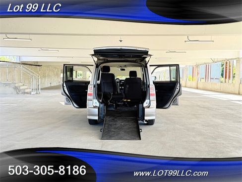 Used 2005 Scion xB FWD image 33