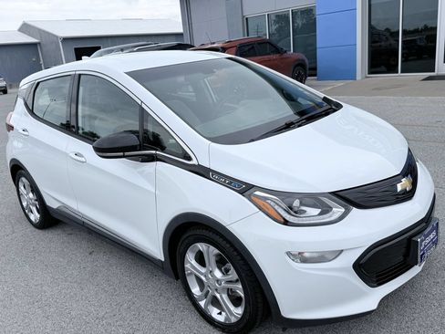 Used 2020 Chevrolet Bolt LT FWD image 3