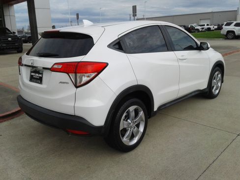 Used 2021 Honda HR-V LX image 7