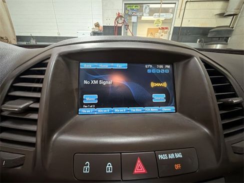 Used 2013 Buick Regal Premium image 16