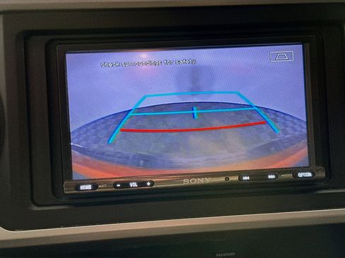 Used 2017 Toyota Tacoma SR5 w/ Tow Package image 21