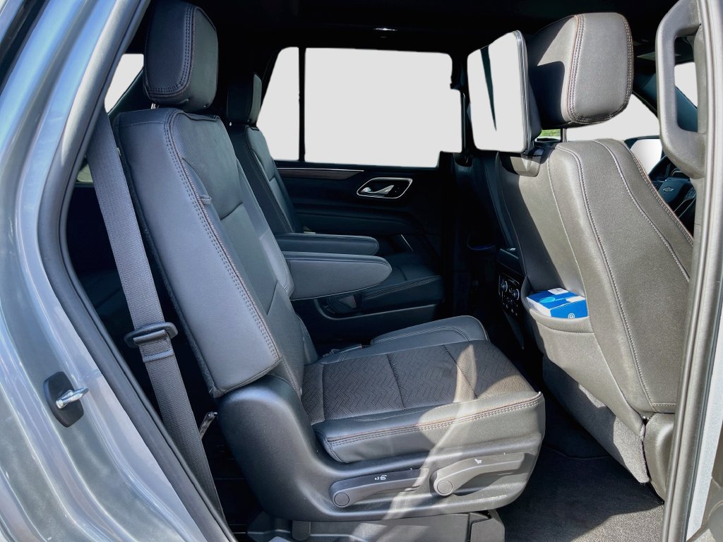 Used 2024 Chevrolet Tahoe High Country w/ Advanced Technology Package AWD/4WD image 29