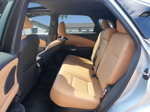 Certified 2025 Lexus RX 350 Premium image 9