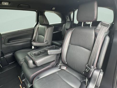 Certified 2024 Honda Odyssey Sport image 16