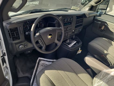 New 2025 Chevrolet Express 3500 w/ Power Convenience Package image 18