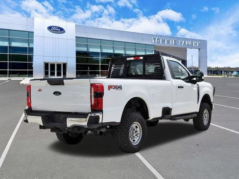 Used 2023 Ford F250 XL w/ 360-Degree Camera Package AWD/4WD image 4