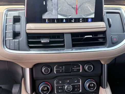 Used 2023 Chevrolet Tahoe Premier RWD image 6
