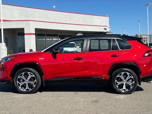 Certified 2021 Toyota RAV4 XSE w/ Weather Package AWD/4WD image 9