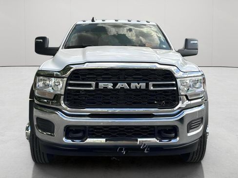 Used 2024 RAM 4500 Tradesman w/ Chrome Appearance Group image 10